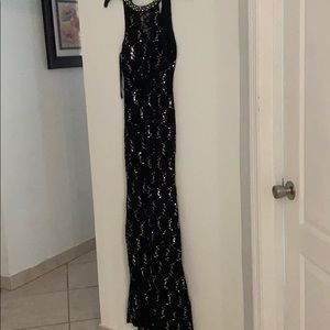 Black prom dress